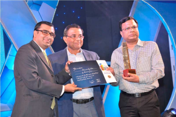 Alcove Diamond City South awarded "Best Mid-segment Housing Project" at CREDAI Bengal Realty Awards 2014